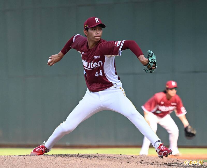 中職》史上罕見壽星挨雙轟 曾家輝：想跟魔鷹對決⋯