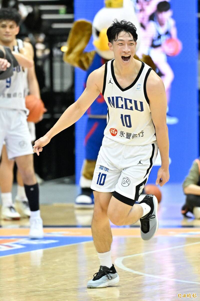 UBA冠軍賽》沒意外！政大42分痛宰國體大 74連勝完成6連霸