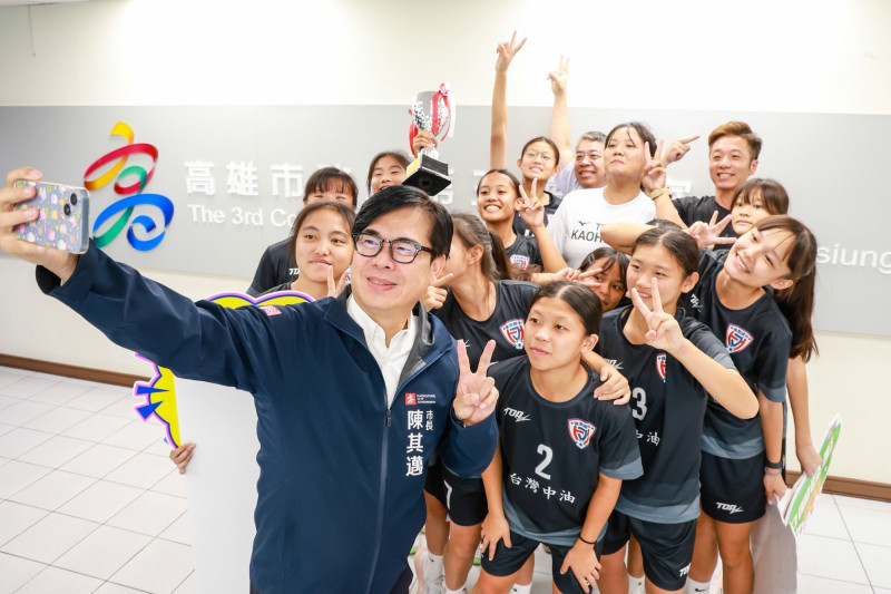 獲企業暖心贊助 高雄後勁國中女足隊7月遠征澳洲