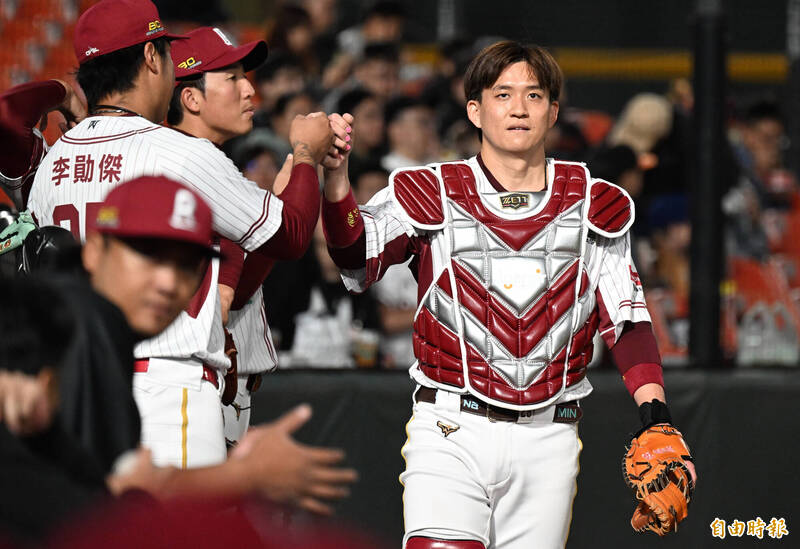 中職》樂天桃猿把張閔勛降二軍 曾豪駒：打擊會影響守備