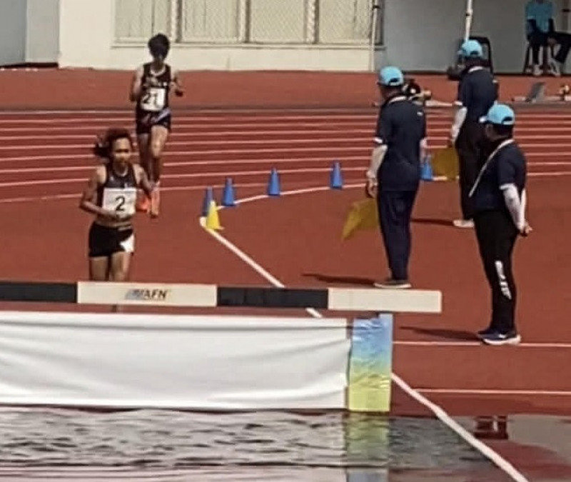 基隆全中運田徑第一金  吳宥葳高女三千公尺障礙奪金