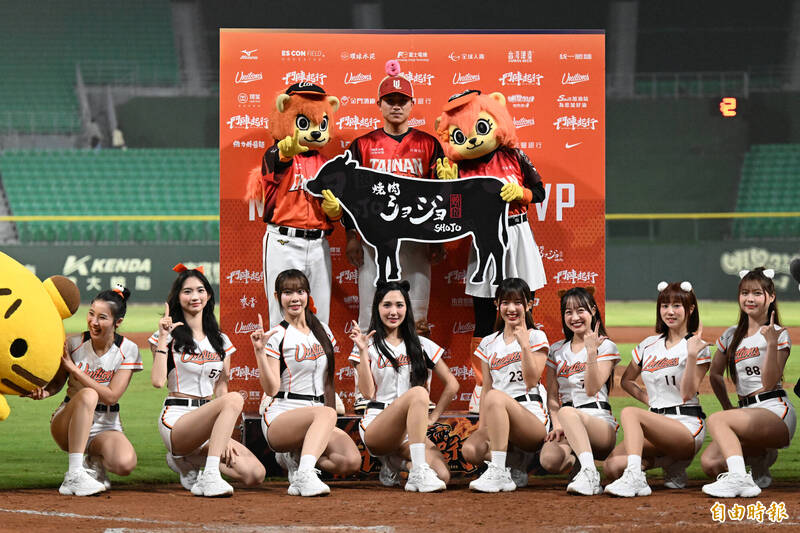中職》統一獅延長賽7：6勝台鋼雄鷹 朱迦恩4分打點獲選MVP