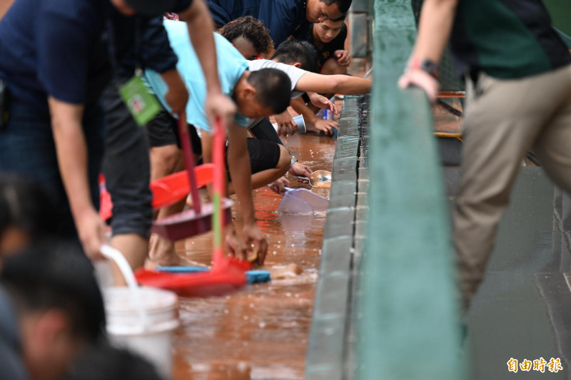 中職》上億打造亞太成棒主球場靠「手舀排水」市府致歉