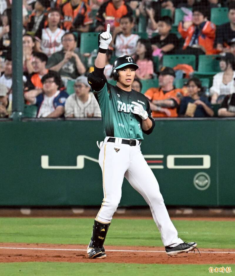 中職》亞太主球場今有1萬3815人進場 創啟用以來次高票房