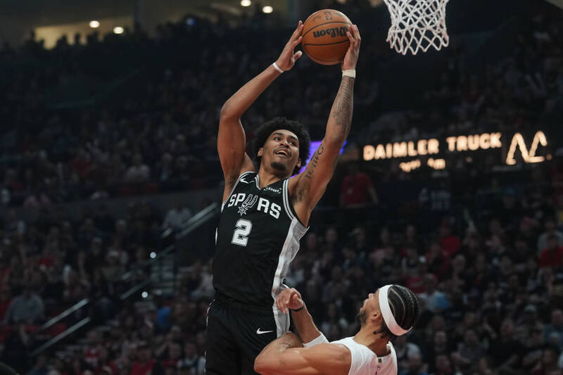 NBA季後賽》少了溫班亞瑪的馬刺 靠卡瑟爾、哈波飆分大逆轉拓荒者