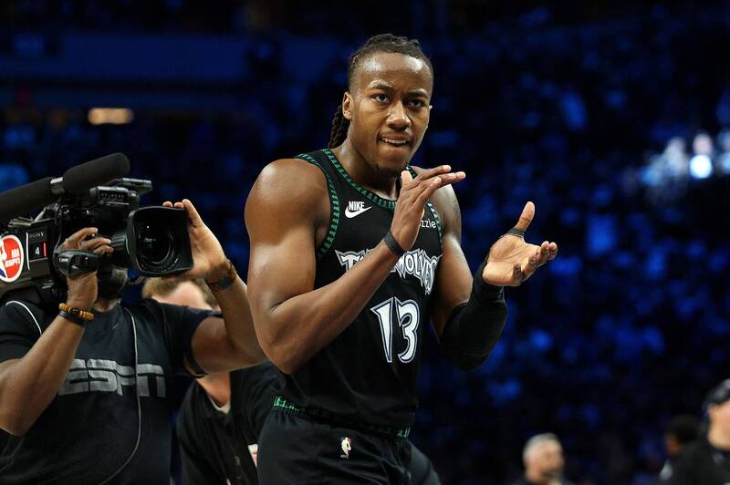 NBA季後賽》替補轟43分寫50年紀錄 灰狼奇兵多桑姆吐心聲