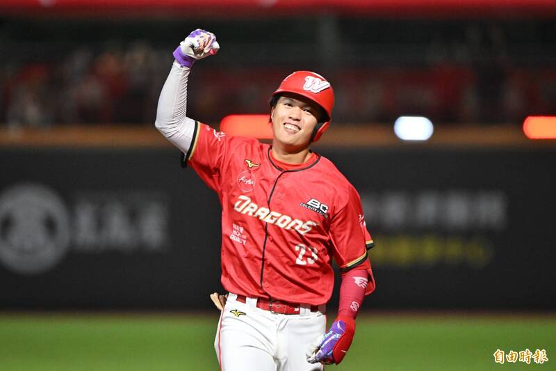 中職》龍隊劉俊緯傷勢還未百分百痊癒 近期指定打擊出賽