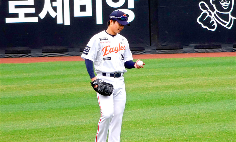 王彥程勝投又飛 鄧愷威今先發