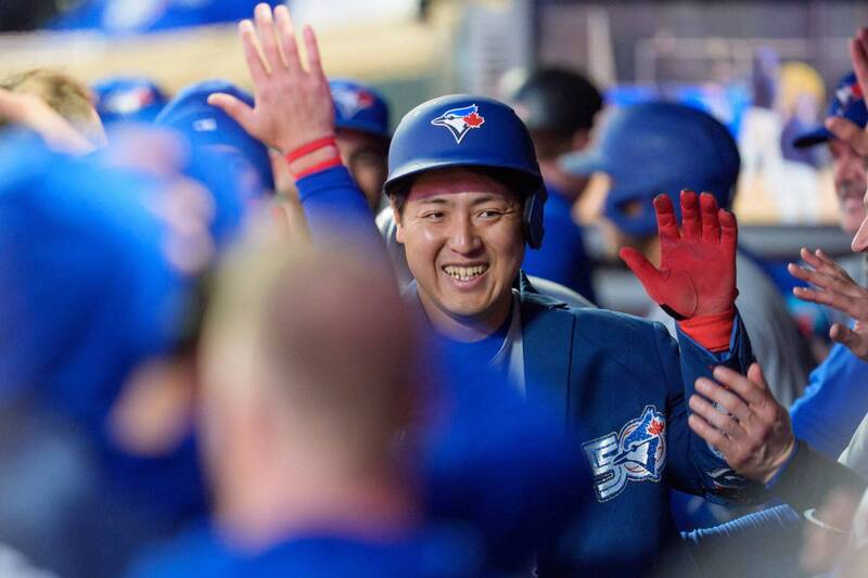 MLB》19億日本重砲雙響砲超越大谷翔平！岡本和真締生涯首見里程碑