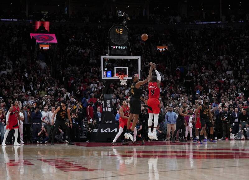 NBA季後賽》準絕殺三分彈逼出G7 巴瑞特成「史上第一」關鍵先生