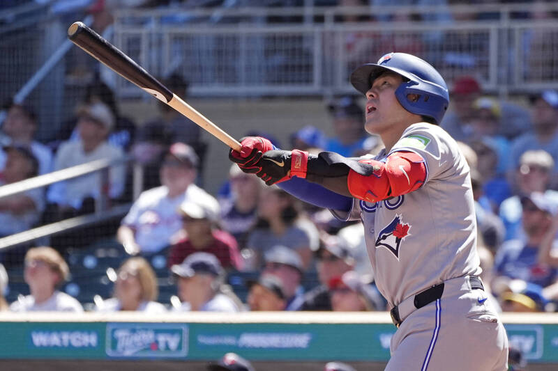 MLB》又炸裂！藍鳥日本強打岡本和真開轟 近3場狂敲4發全壘打