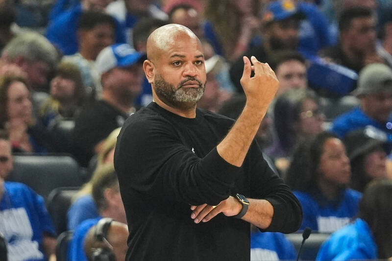 NBA》首輪上演1：3絕境大逆轉 活塞續約總教練畢可史塔夫