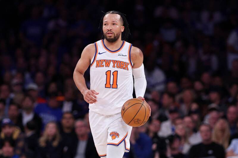 NBA季後賽》布朗森手感太燙轟35分 尼克次輪G1狂勝七六人39分