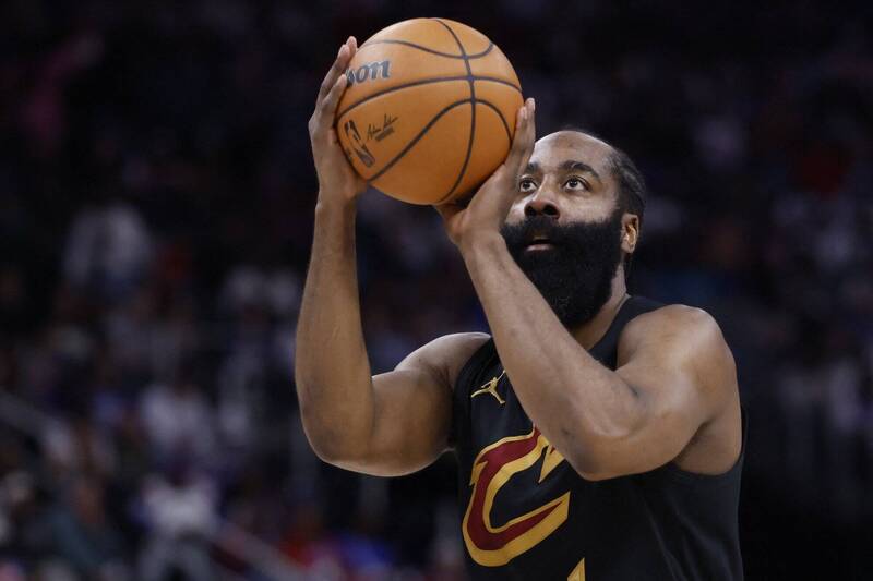 NBA季後賽》騎士危險了！哈登2戰失誤比進球多 創史上最慘恥辱紀錄