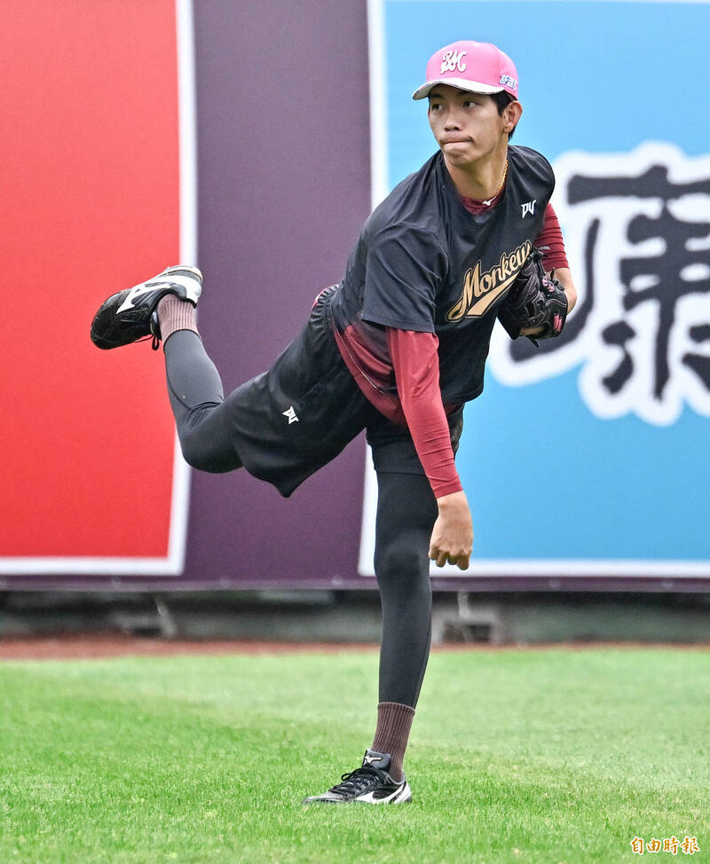 中職》「我曾懷疑自己真的適合打棒球嗎?」 曾家輝淚謝媽媽
