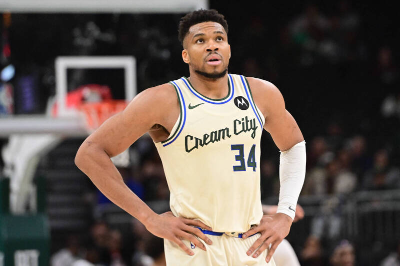 NBA》今年夏天最大震撼彈? 公鹿開放交易MVP球星「字母哥」
