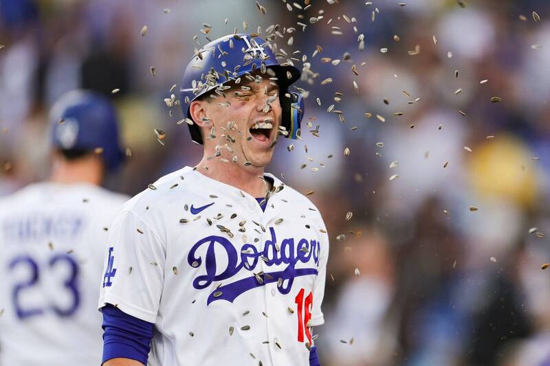 MLB》代班大谷扛核彈頭開轟還惡搞山本！道奇鐵捕笑：像翔平那樣...