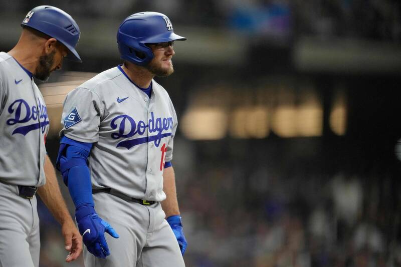 MLB》被153公里伸卡球砸中手腕!道奇強打馬恩西坦言感覺不太好