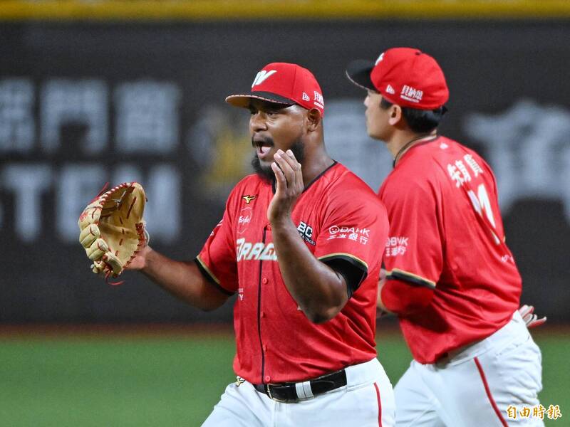 中職》梅賽鍶、蔣少宏投捕聯手力克兄弟!味全龍本季最長7連勝
