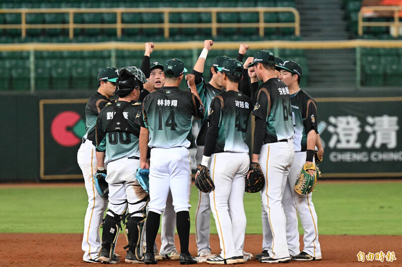 中職》台鋼雄鷹今天叩關最快半季20勝隊史紀錄!