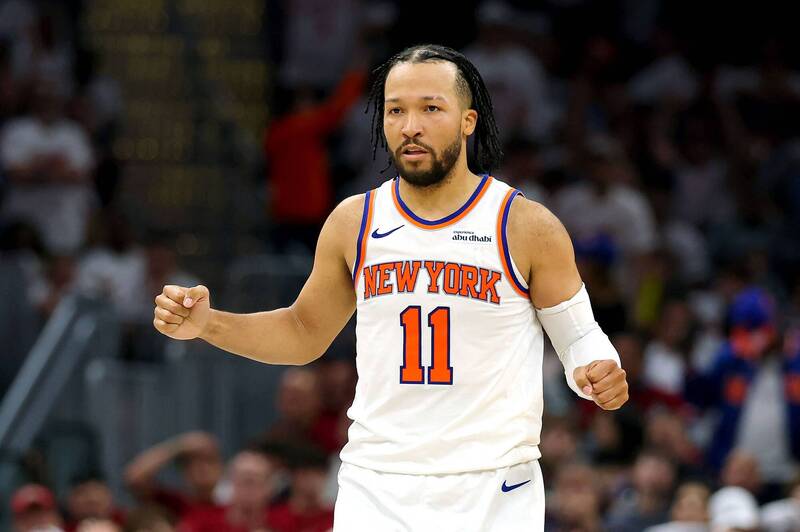 NBA季後賽》提早放棄?騎士全隊「發呆」讓布朗森輕鬆上籃引熱議(影音)
