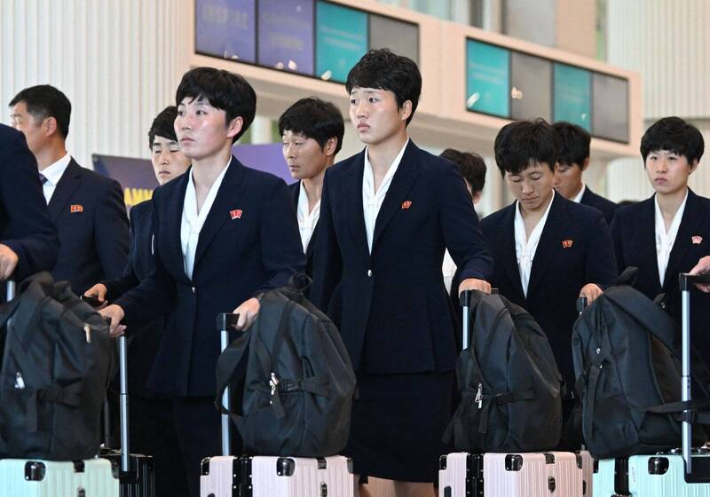 北韓女足奪冠無緣逾3千萬獎金 南韓民團送機喊「下次再見」遭無視 - 自由體育