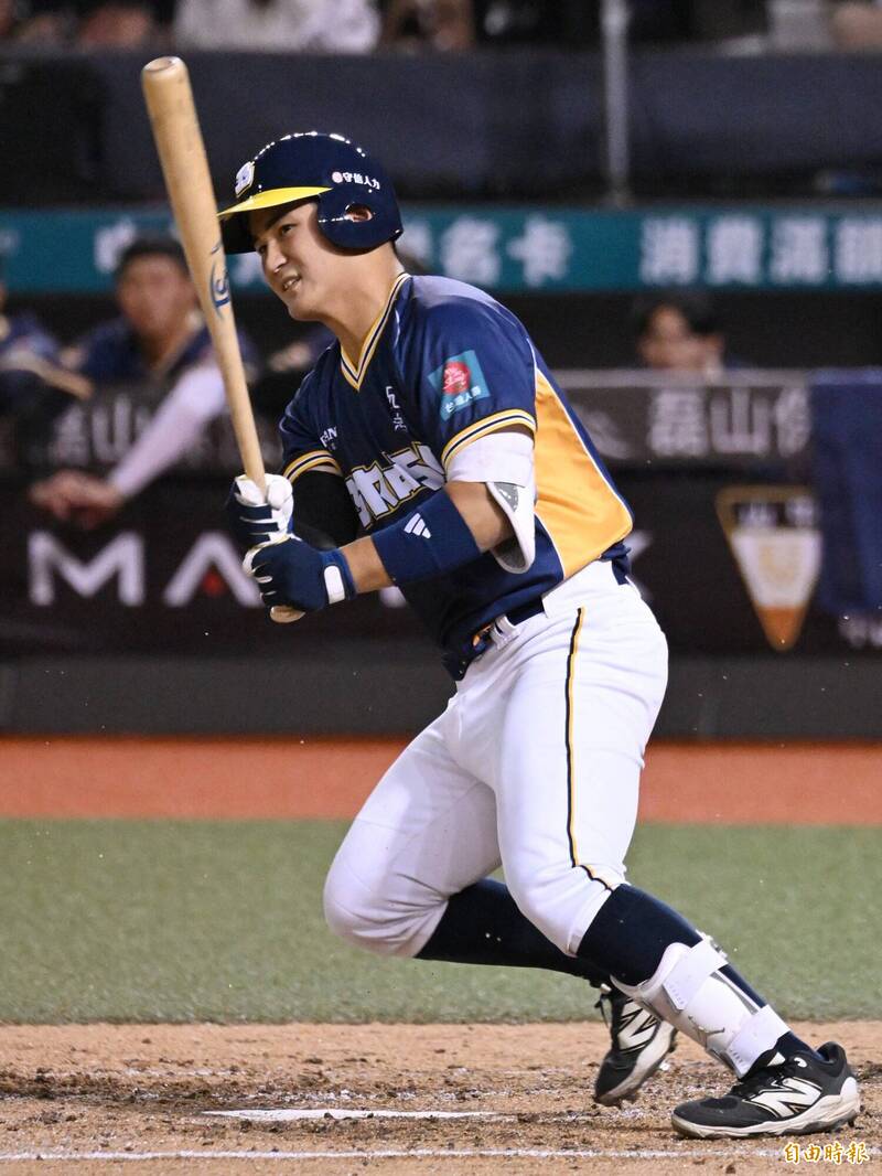 中職》兄弟新人捕手生涯首先發!平野透露教練團用意