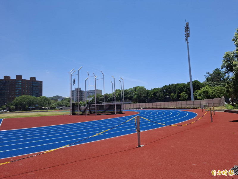 封閉8個月新竹市立田徑場新跑道5/30啟用 議員劉彥伶籲別忘申辦場地認證