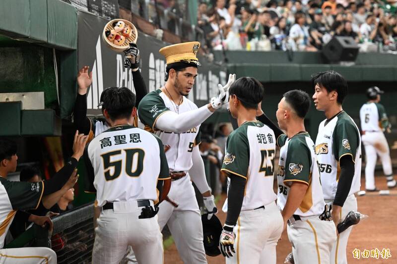 中職》魔鷹單場雙響並列最多轟!兄弟突破得分荒仍吞本季最長7連敗
