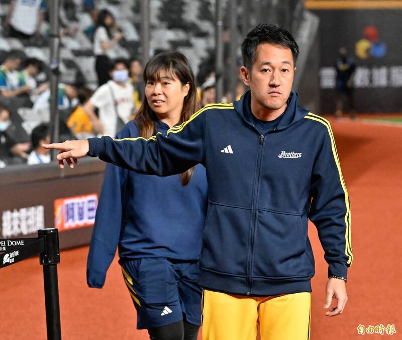 中職》辜仲諒昨現身大巨蛋為球隊打氣 平野惠一:對老闆非常抱歉