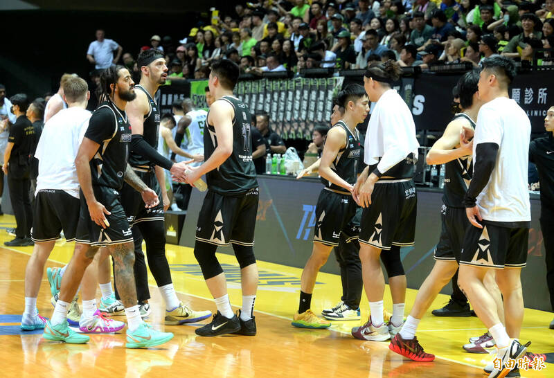 TPBL總冠軍賽》又是奧帝的關鍵罰球！國王險勝夢想家聽牌