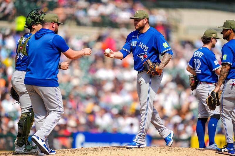 MLB》曾叛逃獲10億約 古巴「Y-Rod」防禦率破7、遭藍鳥DFA