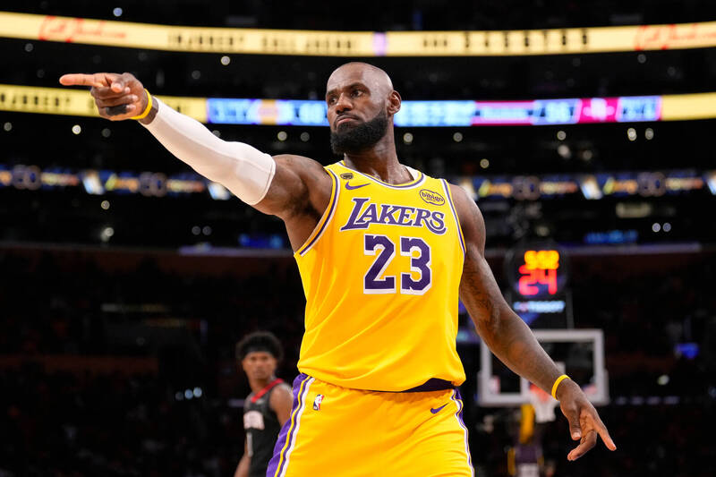 NBA》直呼詹皇不該繼續留在湖人！ 名人堂傳奇點出看法