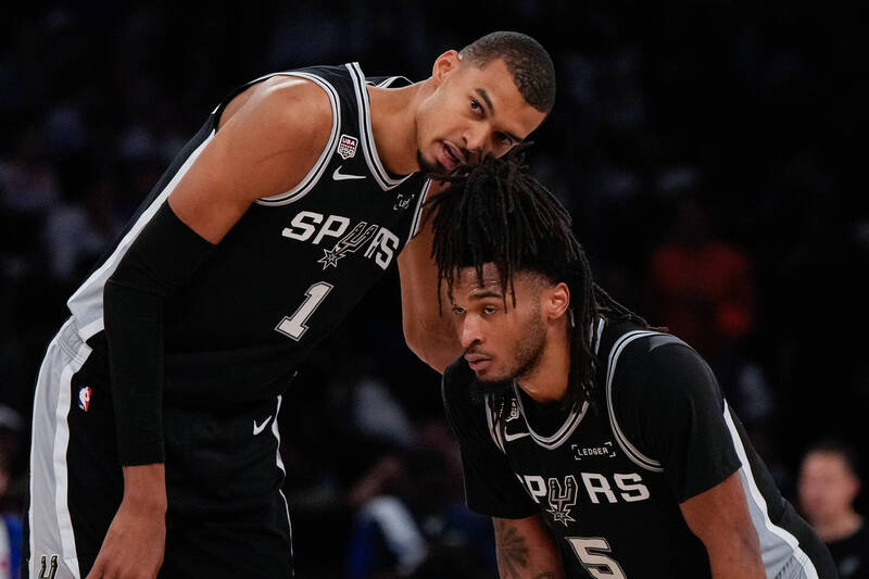 NBA冠軍賽》斑馬、城堡哥聯手飆分助馬刺取勝 還寫史上第一紀錄