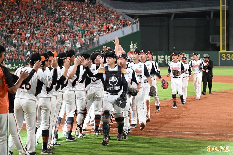 中職》亞太主球場統一獅對樂天桃猿延賽 7月1日補賽