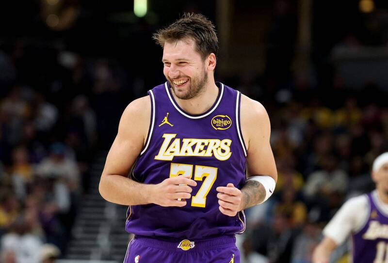 NBA》東契奇喊話要補強「A級中鋒」!美媒爆湖人盯上尼克冠軍長人