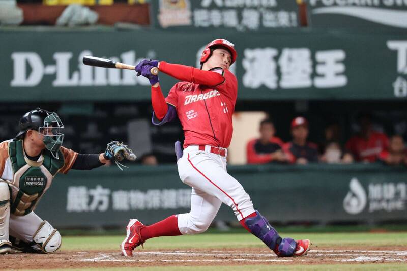 中職》原本放榮譽假 李凱威追平滿貫砲寫史上首見壯舉