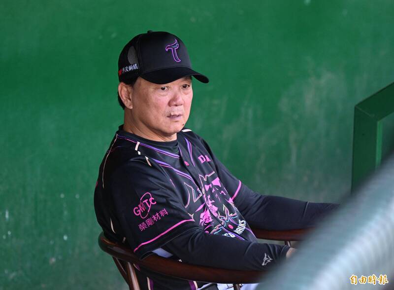 中職》兩場判決標準不一 洪總說明「為何情緒會上來」