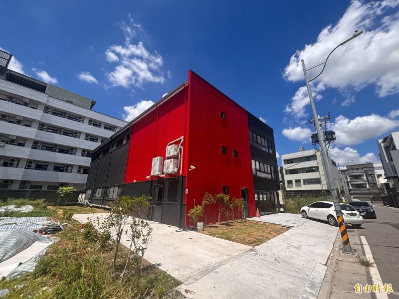 匹克球強勢崛起 社頭運動品牌打造綜合球館
