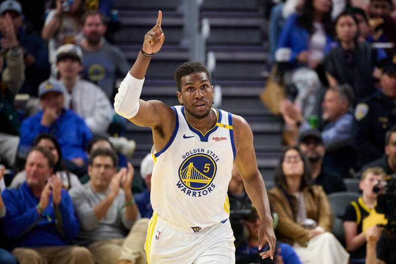 NBA》替補中鋒來了! 湖人1.2億簽下前勇士3冠功臣