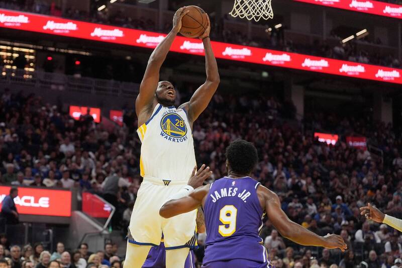NBA》找到波斯特替代人選!勇士簽下25歲長人 美媒曝搶詹皇前操盤