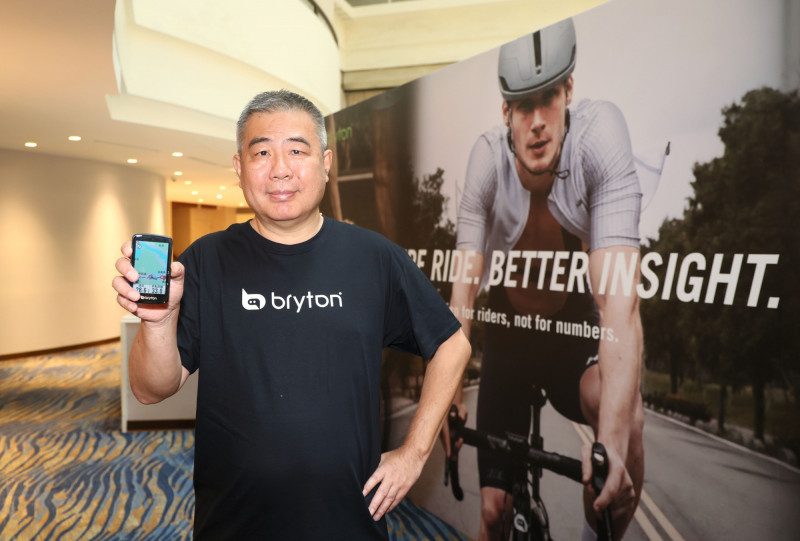自由車》AI虛擬教練協助!鐵人三項情侶檔肯定Bryton全新配速系統