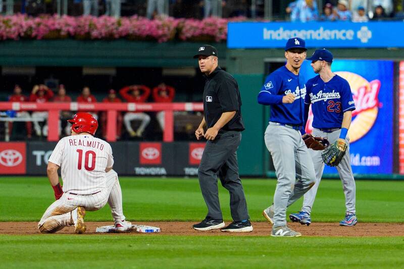 MLB》「我不知道他在想什麼...」 費城人再見跑壘失誤讓教頭嘆氣