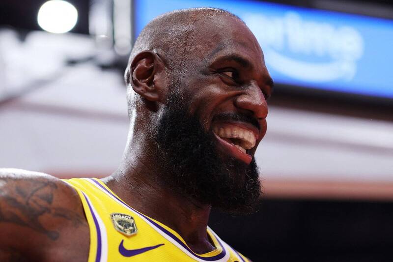 NBA》「快樂打球」只是說說!美媒痛批詹姆斯就是想奪冠:超級可悲