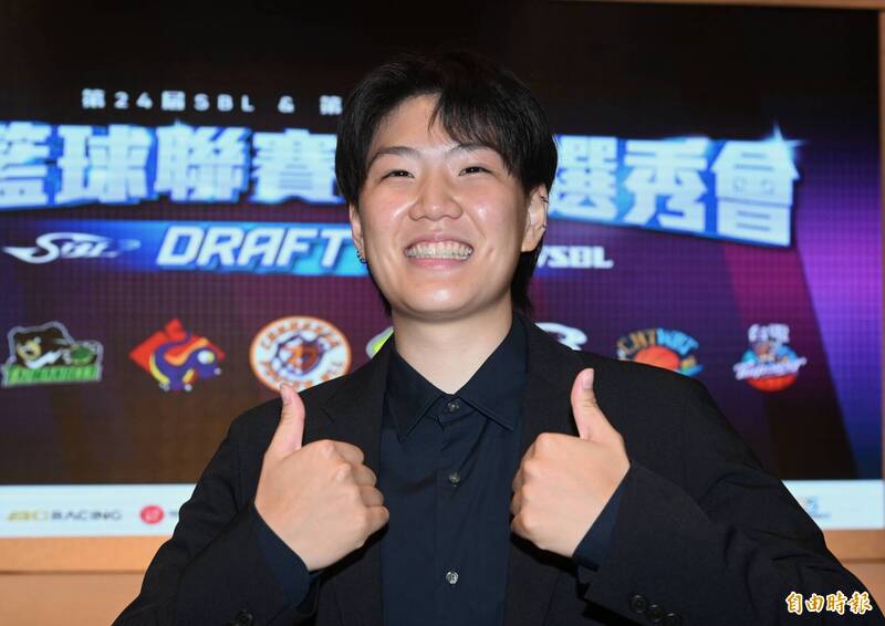 WSBL選秀》「即使生病也無條件支持我」蔡佑蓮成狀元談媽媽紅了眼眶