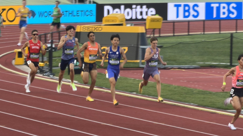 U20田徑世錦賽》跟世界高手競速!簡子傑大幅刷新3000公尺U20全國紀錄