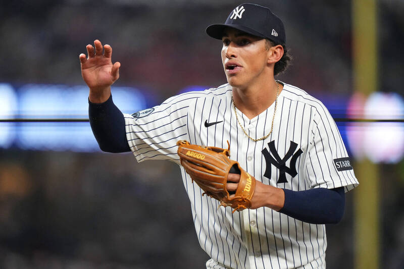 MLB》行雲流水!洋基頭號大物游擊秀美技守備 教頭讚:守起來很輕鬆