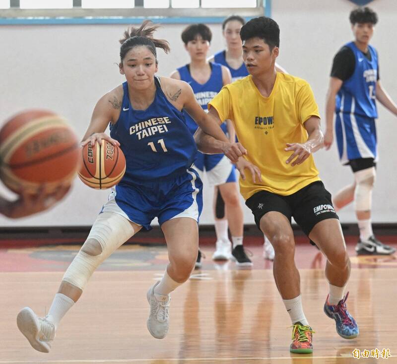 女籃》世大運碰歐美強權讓她成長!「台版女魔獸」蕭豫玟首披亞運戰袍有期許