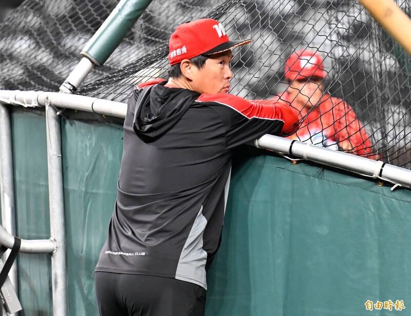 中職》龍隊先被得分勝率竟逼近5成 葉總笑回一句話