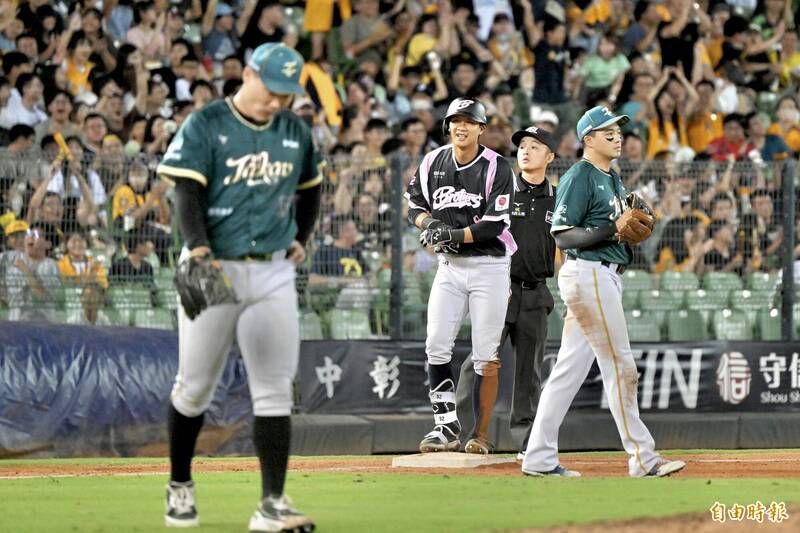 中職》對左投陳柏清派左打岳政華成神調度 平野:上週代打敲全壘打